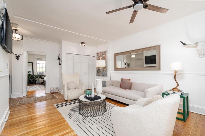 Primary Photo - 3314 Mt Pleasant St NW