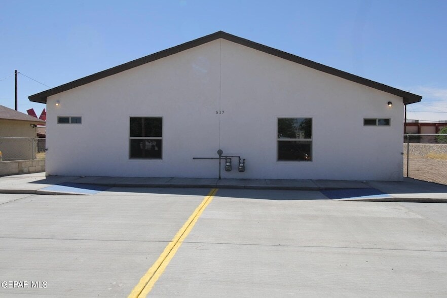 Foto principal - 517 Val Verde St