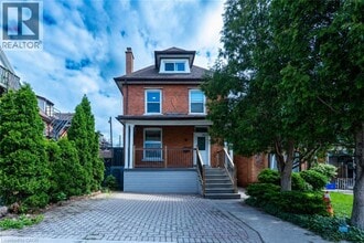Building Photo - 11 Aikman Ave