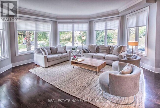 Photo du bâtiment - 111A Bernard Ave