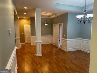 Building Photo - 305 Old Mill Dr