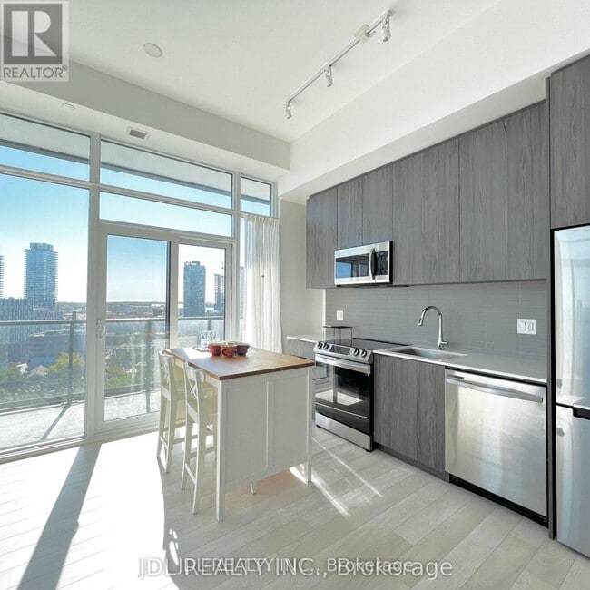 Building Photo - 50 Power St