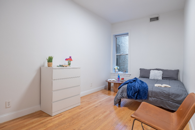 Building Photo - 355 Tompkins Ave
