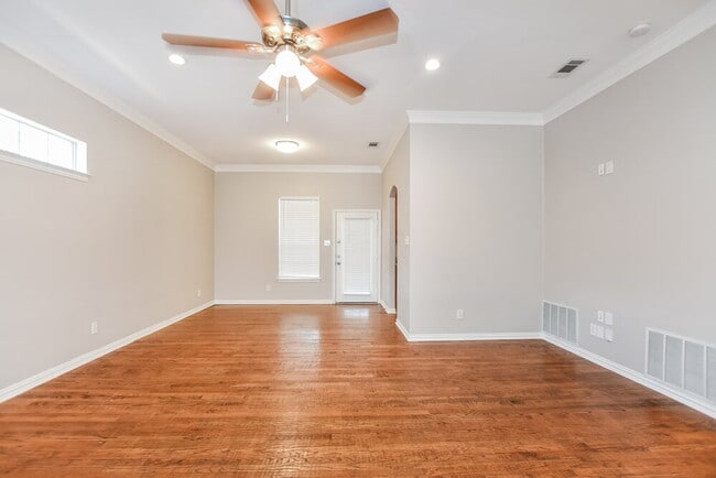 Foto del edificio - 116 Stanford St