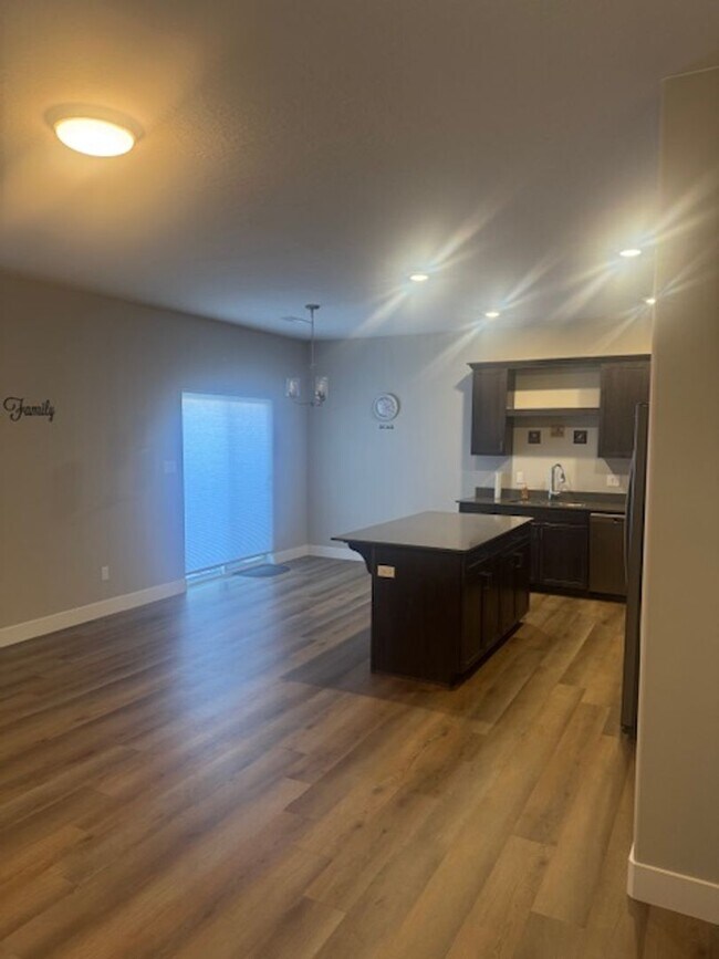 Foto del edificio - 3 Bedroom, 2.5 Bathroom