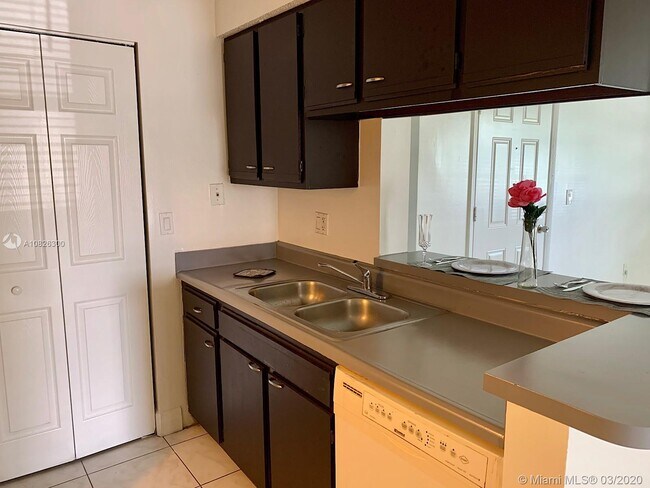 Foto del edificio - 1257 SW 46th Ave