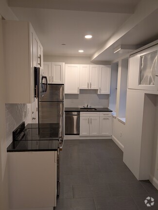 Building Photo - 132 Sutherland Rd