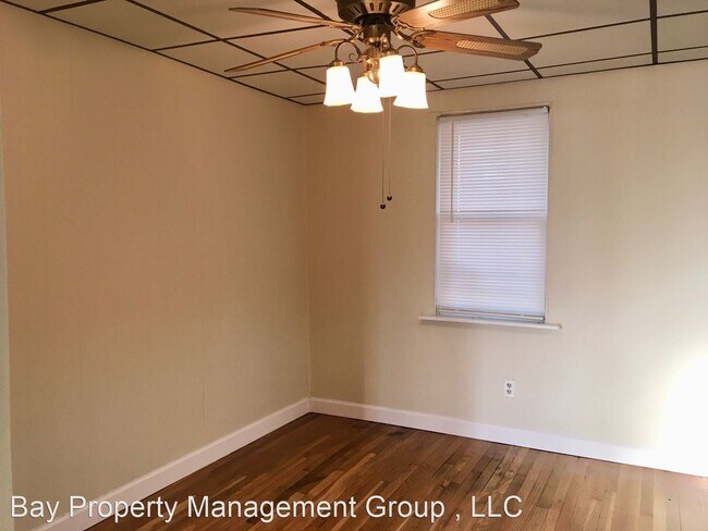 Foto del edificio - 3 br, 1.5 bath House - 7818 New Battle Gro...