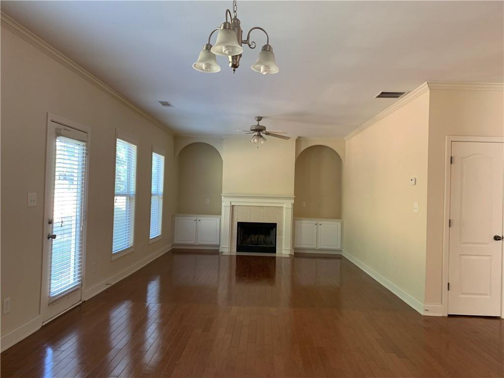 Foto del edificio - 4200 Suwanee Oaks Ct