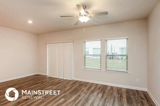 Foto del edificio - 5110 Glade Park Dr