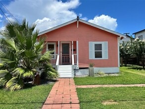 Building Photo - 2216 Grover Ave