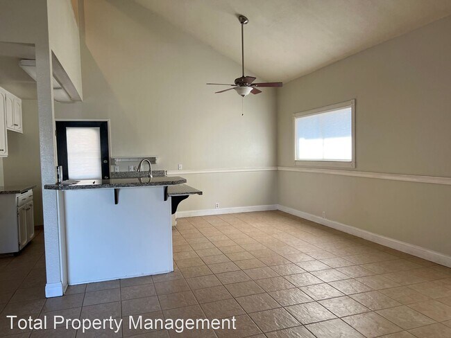 Foto del edificio - 3 br, 2 bath House - 3511 E Stapp Ave.