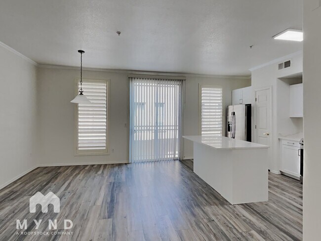 Foto del edificio - 18250 N Cave Creek Rd
