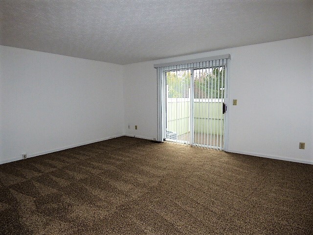 Building Photo - Village at Park Place 2 BR