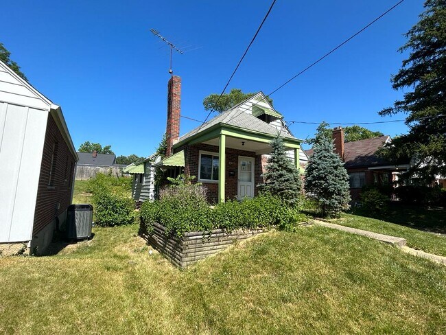 Building Photo - 7905 Cherrywood Ct