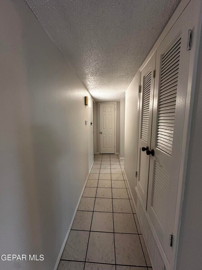 Building Photo - 5736 Port Lavaca Dr