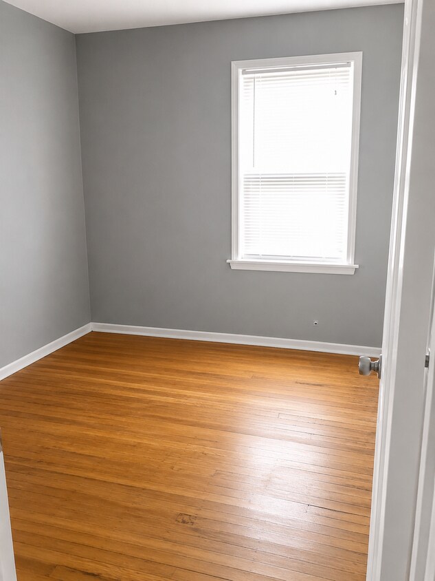 Building Photo - Beautifully Updated 2-Bedroom Condo with Natural Light