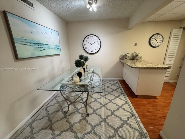 Foto del edificio - 6900 SW 39th St