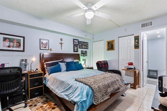 Foto del edificio - 2075 SW 122nd Ave