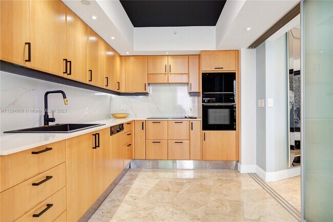 Foto del edificio - 1455 Ocean Dr