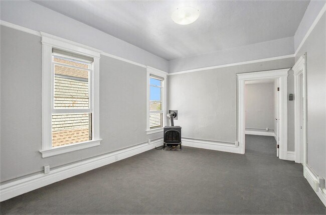 Building Photo - 1524 Morton St. #3 - 1 bedroom | 1 bath | ...