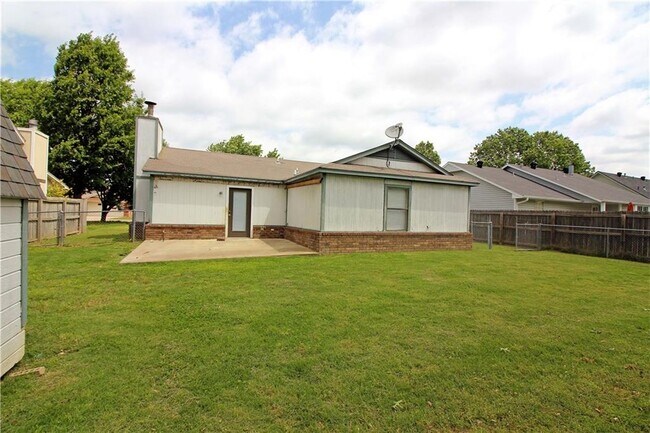 Foto del edificio - 3804 W Locust St