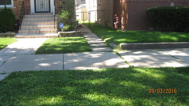 Building Photo - 8224 S Elizabeth St