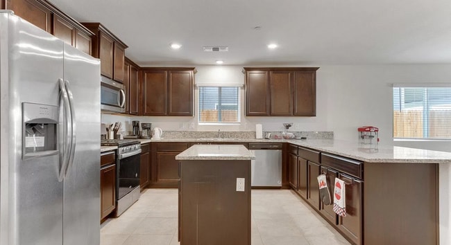 Foto del edificio - Stunning D.R. Horton Geneva Plan.