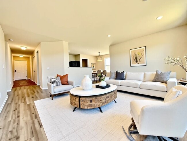 Building Photo - 4401 Olympic Dr