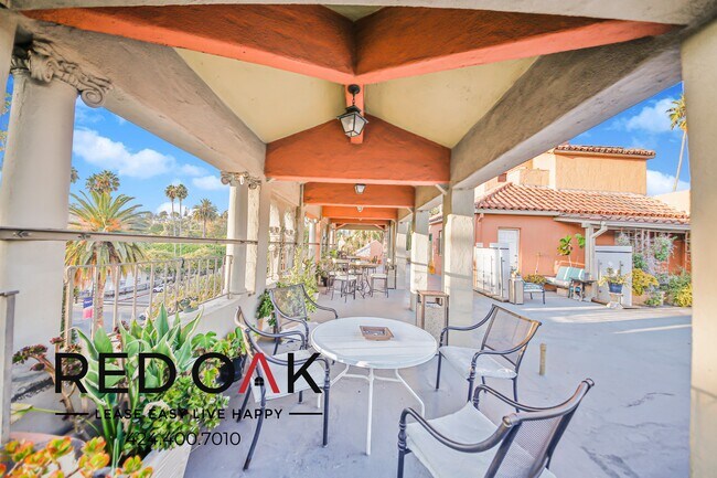 Foto del edificio - 5640 Franklin Ave