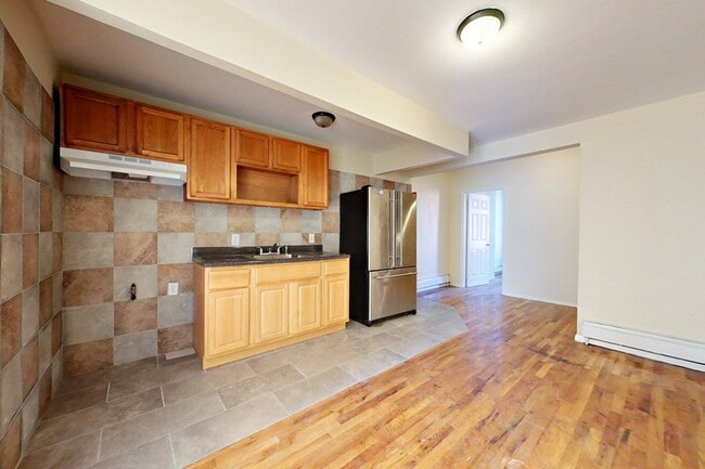 Building Photo - 106 Rockaway Ave