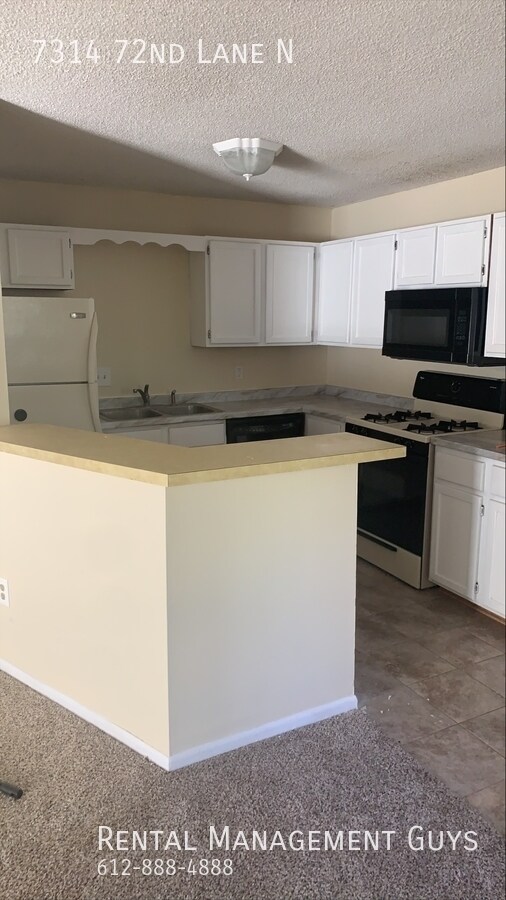 Building Photo - 7314 72nd Ln N