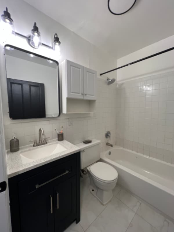 Building Photo - 183 Montgomery St