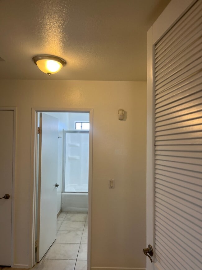 Building Photo - 67760 Garbino Rd