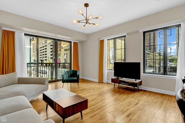 Foto del edificio - 41 E 8th St