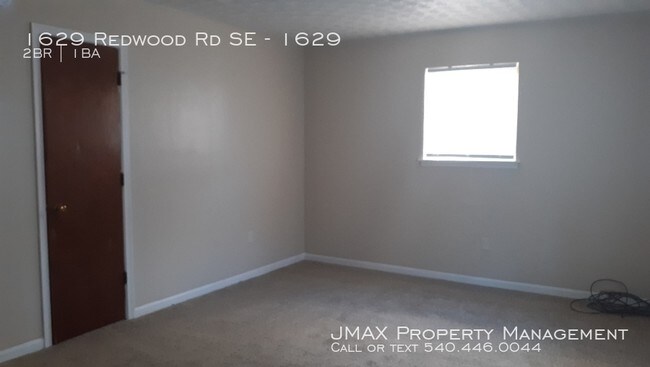 Building Photo - 2 bedroom duplex near Garden City