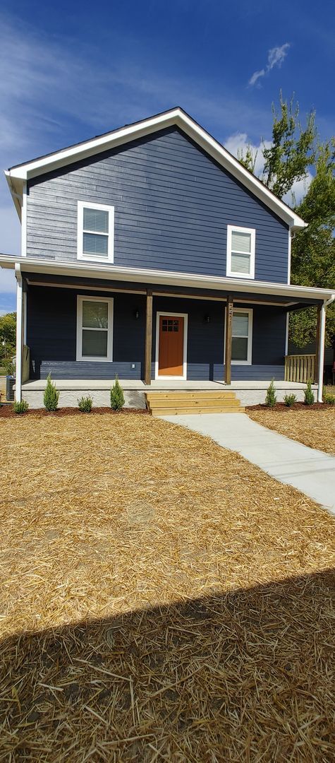 Building Photo - 5-bedroom home with 3 car garage and fully...