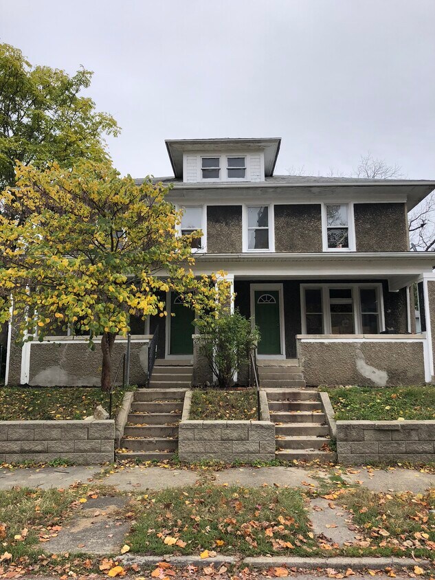 Primary Photo - 237 S 6th St