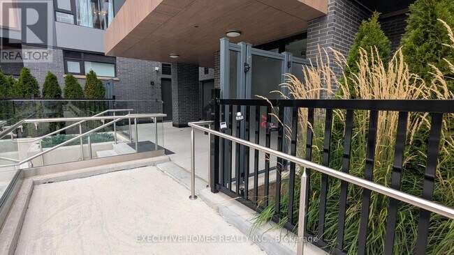 Photo du bâtiment - 1440 Clarriage Ct