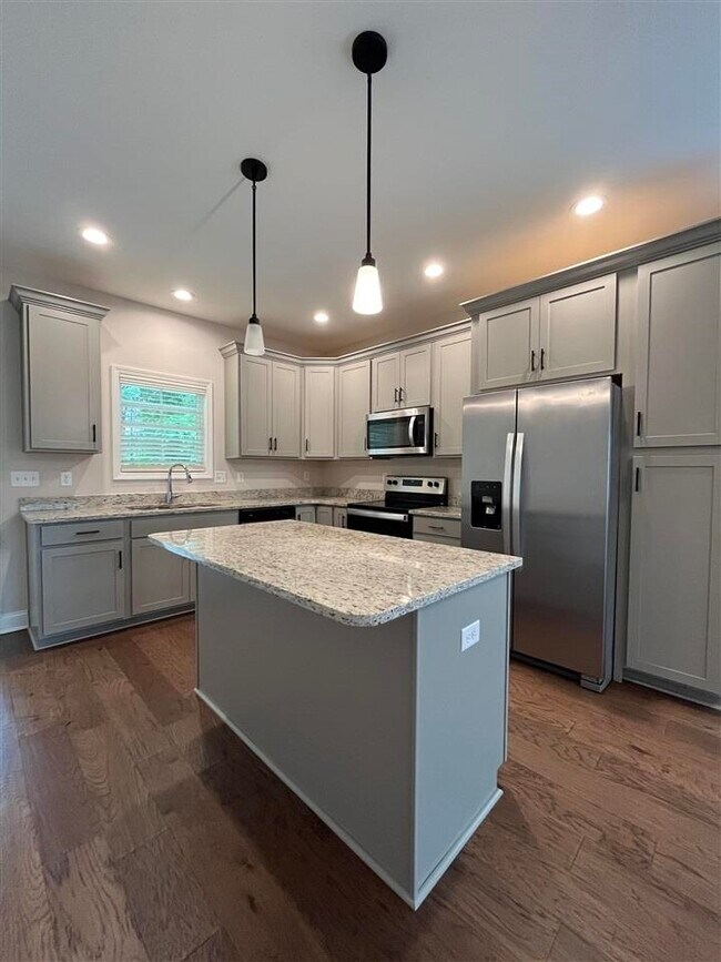 Foto del edificio - 1065 County House Ln