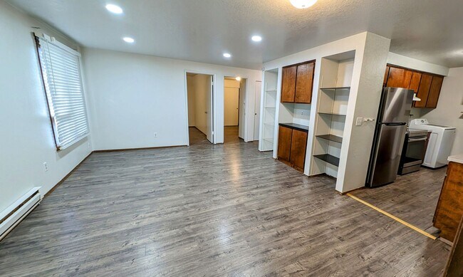 Building Photo - Rambler Style Duplex with Garage & Carport