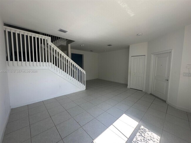 Foto del edificio - 1684 SE 26th Ter