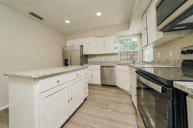 Building Photo - 3518 Waldorf Dr