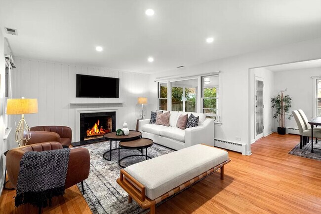 Foto del edificio - 680 Highview Terrace