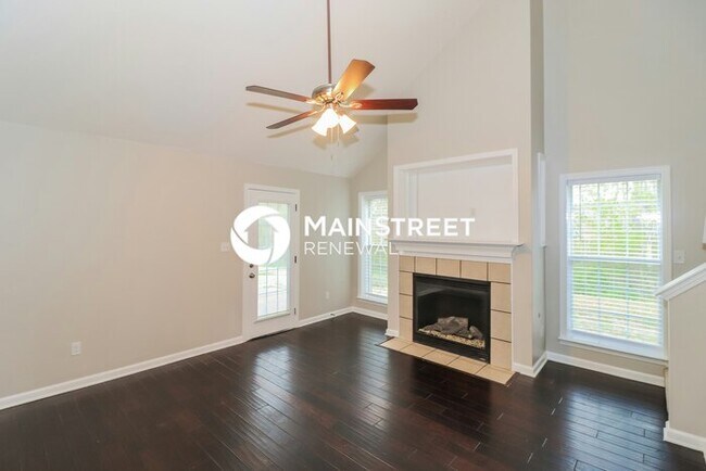 Foto del edificio - 3 Bedroom Pet-Friendly Home in Cordova, TN with Main Street Renewal