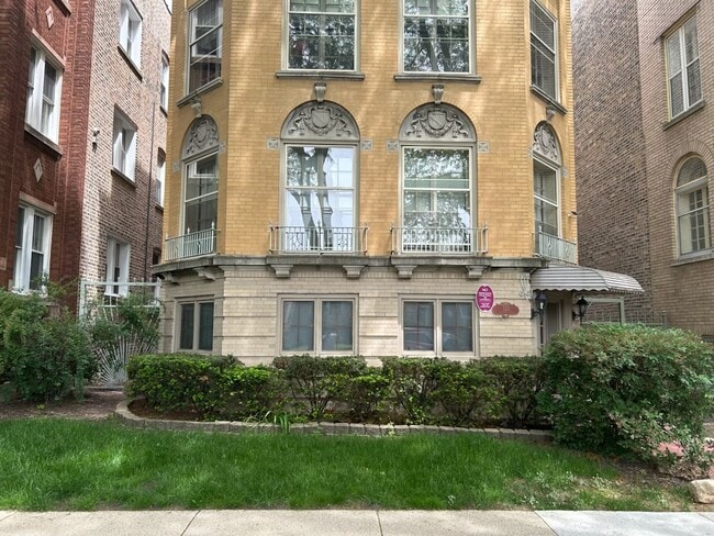 Photo - 723 Dobson St Apartment