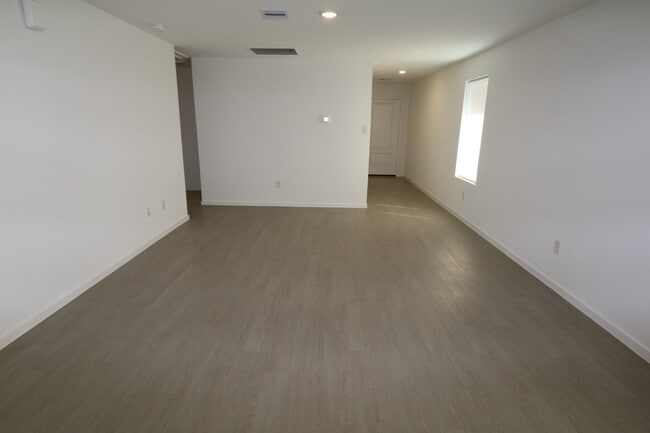 Foto del edificio - 26815 Inkberry Holly Ln