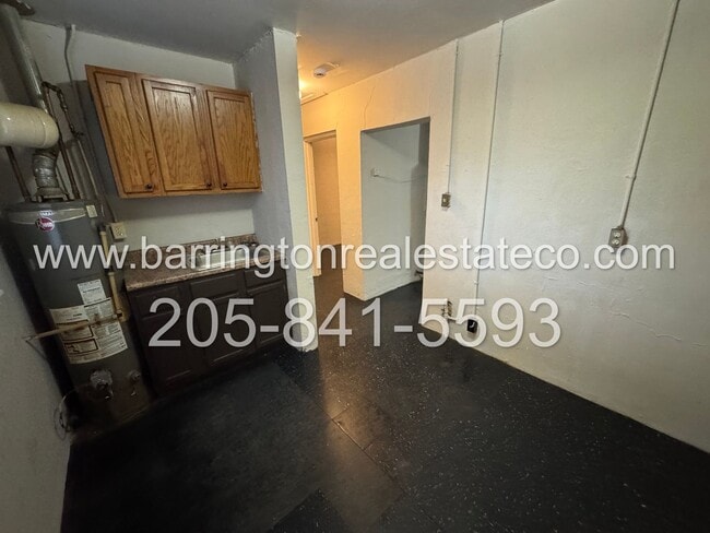 Building Photo - 337 Iota Ave S