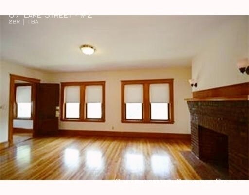 Primary Photo - 67 Lake St