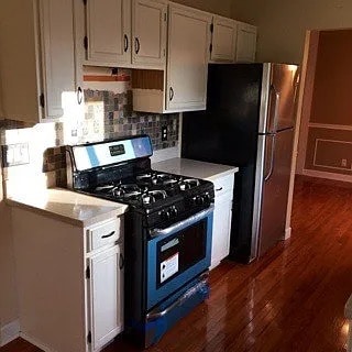 Foto del edificio - 1253 Rosewood Ln